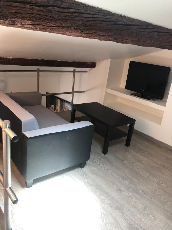 Appartement En Centre Ville Hyeres Exterior photo